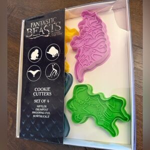 Fantastic Beasts Cookie Cutters Set of 4 NEW Warner Bros Harry Potter Baking Set